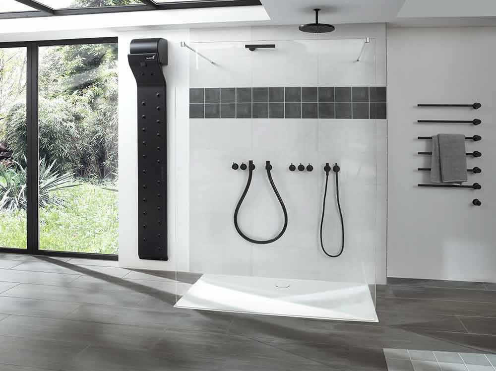 Valiryo 85 Matte Black Wall-Mounted Fully Automated Full-Body Dryer